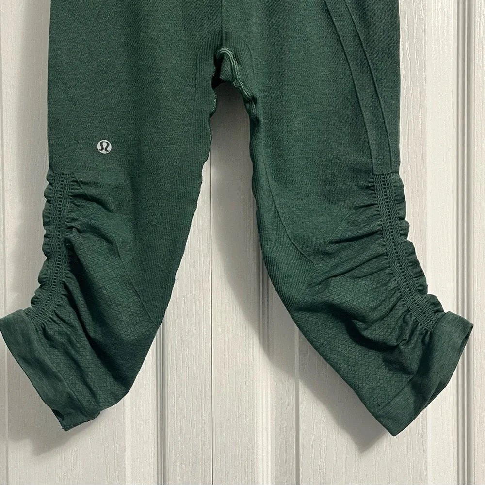 LULULEMON In The Flow Cropped Leggings green women’s size 4 activewear - Picture 7 of 16